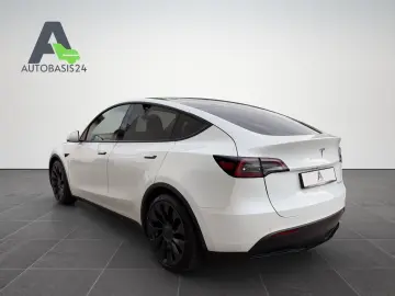 TESLA Model Y Performance Dual AWD  Gigafactory Berlin