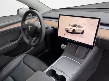 TESLA Model Y Performance Dual AWD  Gigafactory Berlin