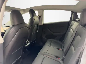 TESLA Model Y Performance Dual AWD  Gigafactory Berlin