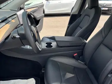 TESLA Model Y Performance Dual AWD #quiksilver # MWST.
