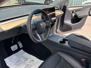 TESLA Model Y Performance Dual AWD #quiksilver # MWST.