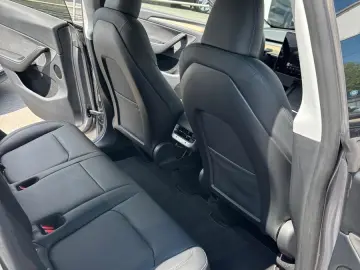 TESLA Model Y Performance Dual AWD #quiksilver # MWST.