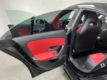 MERCEDES-BENZ CLA 250 4Matic