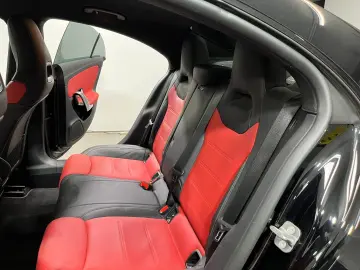 MERCEDES-BENZ CLA 250 4Matic