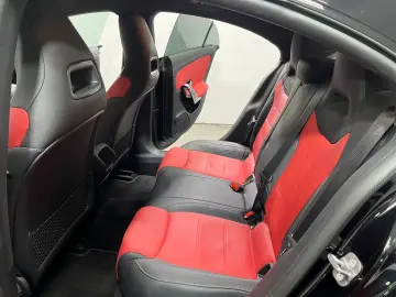 MERCEDES-BENZ CLA 250 4Matic