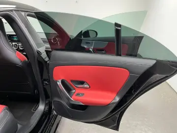MERCEDES-BENZ CLA 250 4Matic