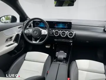 MERCEDES-BENZ CLA 250 AMG