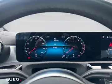 MERCEDES-BENZ CLA 250 AMG