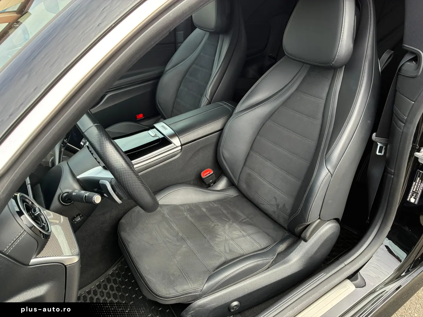 MERCEDES BENZ CLE 300 4MATIC COUPE