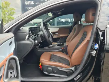 MERCEDES-BENZ CLA 250 e Coupe