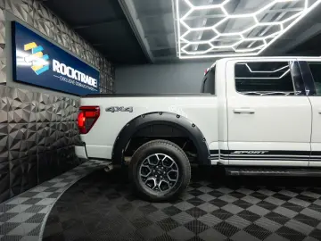 FORD F150 3.5L V6 PowerBoost RAPTOR Twin-Turbo  4x4