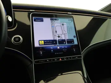 MERCEDES-BENZ EQE EQE 300 2024   Automatik  Scheckheft  Navi