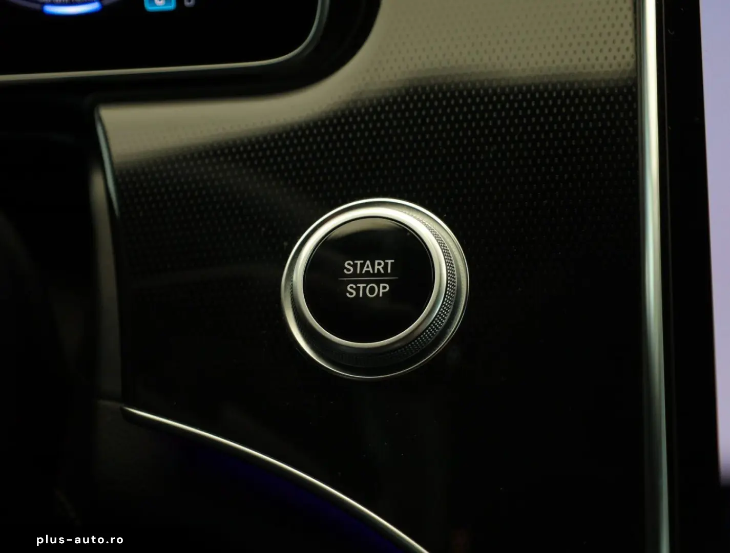 MERCEDES-BENZ EQE EQE 300 2024   Automatik  Scheckheft  Navi
