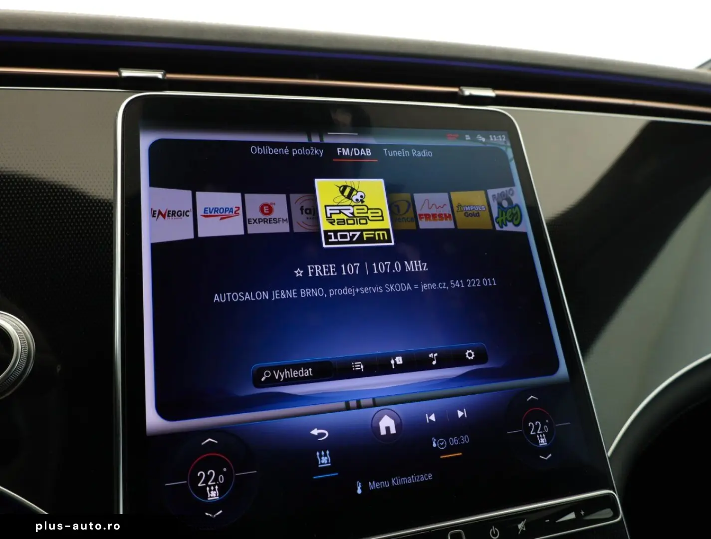 MERCEDES-BENZ EQE EQE 300 2024   Automatik  Scheckheft  Navi