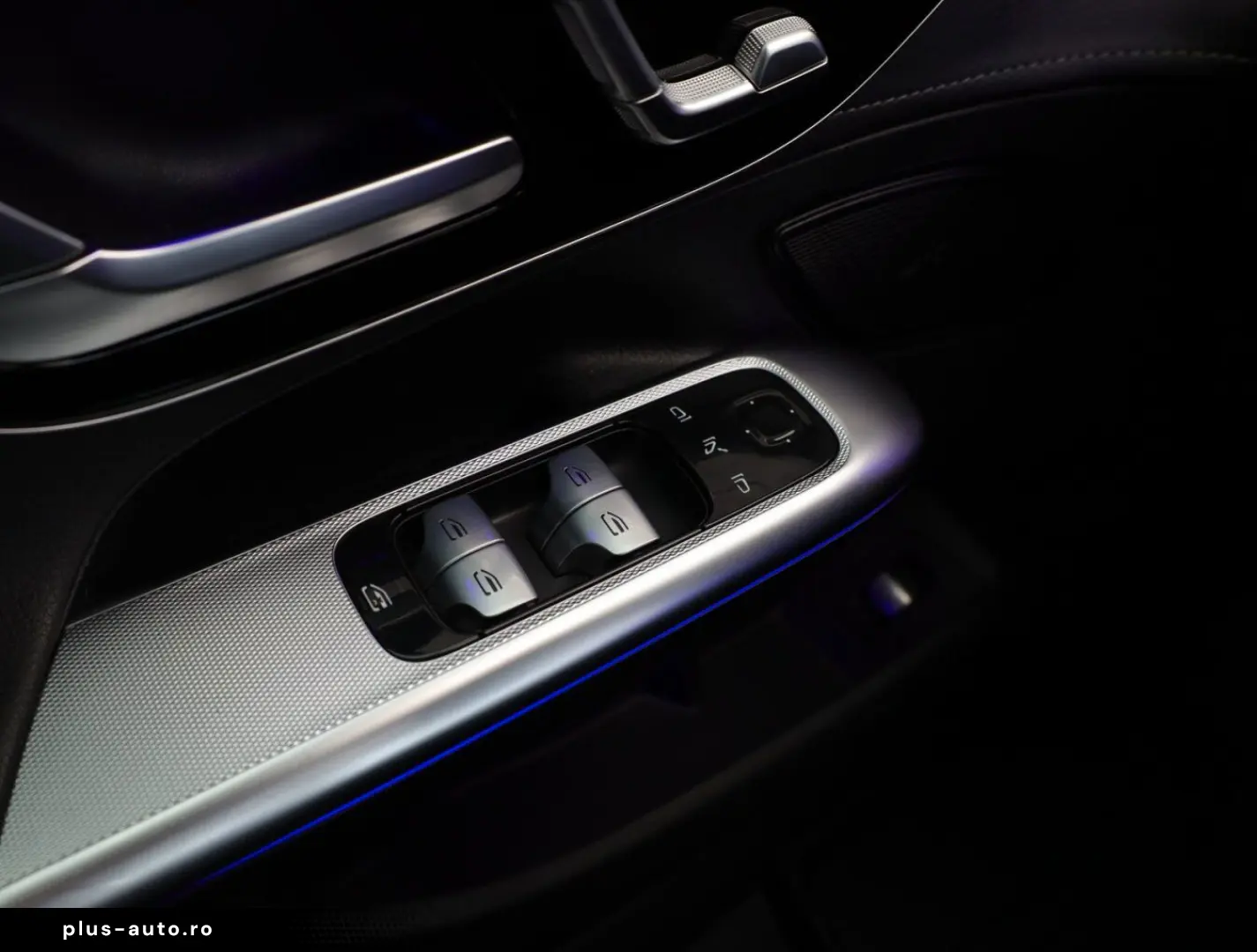 MERCEDES-BENZ EQE EQE 300 2024   Automatik  Scheckheft  Navi