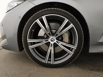 BMW 3