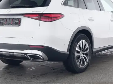 MERCEDES-BENZ GLC 200 4M Avantgarde Digital 360  Kam…