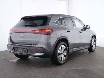 MERCEDES-BENZ EQA 300 4M Progressive Advanced LED Kamery DAB