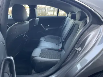 MERCEDES-BENZ CLA 220 d Coupe LED