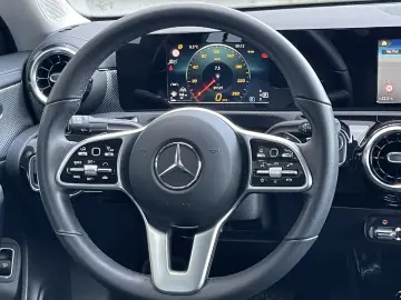 MERCEDES-BENZ CLA 220 d Coupe LED