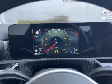 MERCEDES-BENZ CLA 220 d Coupe LED