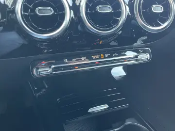 MERCEDES-BENZ CLA 220 d Coupe LED