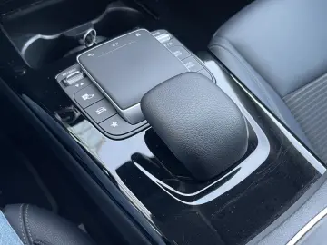 MERCEDES-BENZ CLA 220 d Coupe LED