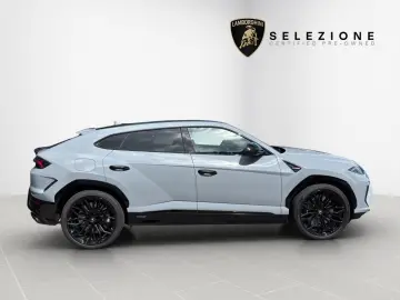 LAMBORGHINI Urus 4.0 V8 PHEV SE