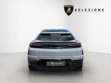 LAMBORGHINI Urus 4.0 V8 PHEV SE