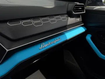 LAMBORGHINI Urus 4.0 V8 PHEV SE