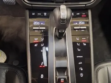 PORSCHE Macan T CHRONO PASM PDLS  BOSE MEMORY PANO