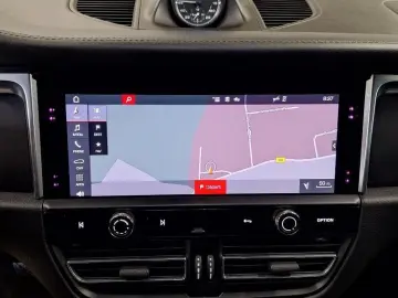 PORSCHE Macan T CHRONO PASM PDLS  BOSE MEMORY PANO