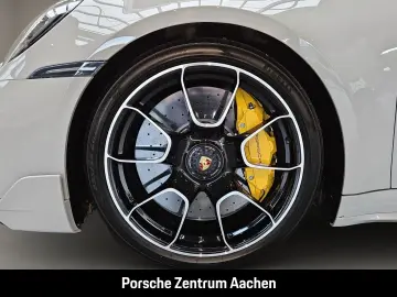 PORSCHE 992 911 Turbo S Cabriolet Burmester Sportabgas