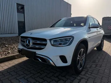 MERCEDES-BENZ GLC 300  e 4Matic Automatik Head Up 1.Hand