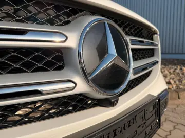 MERCEDES-BENZ GLC 300  e 4Matic Automatik Head Up 1.Hand