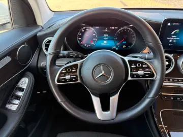 MERCEDES-BENZ GLC 300  e 4Matic Automatik Head Up 1.Hand