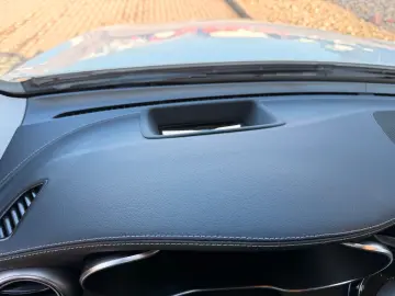MERCEDES-BENZ GLC 300  e 4Matic Automatik Head Up 1.Hand