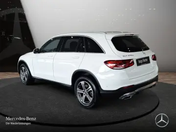 MERCEDES-BENZ GLC 300 e 4M Offroad Ext LED AHK CarPl…