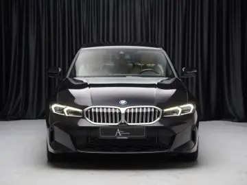 BMW 330e xDrive M-Sport AdaptiveLED H&K Sensatec HUD