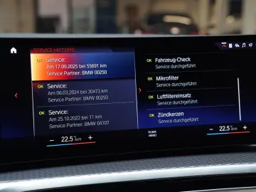 BMW 330e xDrive M-Sport AdaptiveLED H&K Sensatec HUD