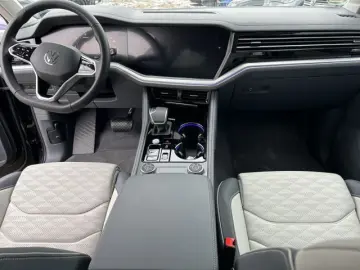 VW Touareg 3.0 TDI Elegance LEDER STANDH. HUD PANO