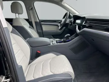 VW Touareg 3.0 TDI Elegance LEDER STANDH. HUD PANO