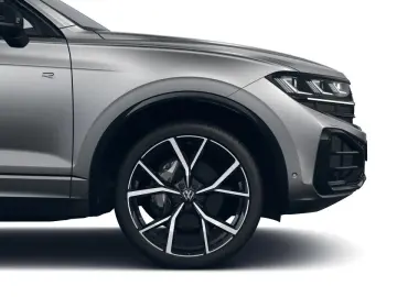VW Touareg 3.0 TDI R-LINE BLACK UPE125 LM22 PANO LU