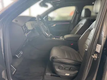VW Touareg R-Line 3.0TDI  LUFT AHK NACHT HUD