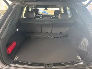 VW Touareg R-Line 3.0TDI  LUFT AHK NACHT HUD