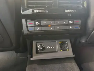 VW Touareg R-Line 3.0TDI  LUFT AHK NACHT HUD
