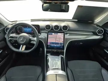 Mercedes-Benz C 300 d AMG-LINE