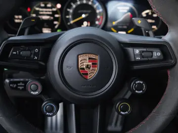 PORSCHE 992 911 GT3 RS-Weissach-Lift-90 Liter-FOLIERT