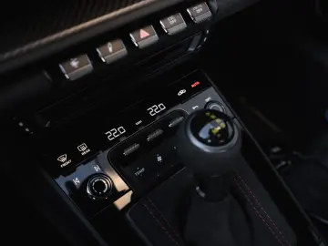 PORSCHE 992 911 GT3 RS-Weissach-Lift-90 Liter-FOLIERT