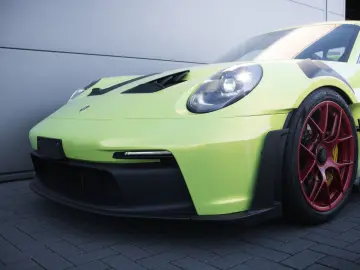 PORSCHE 992 911 GT3 RS-Weissach-Lift-90 Liter-FOLIERT